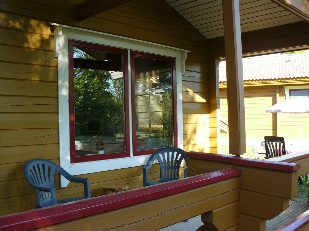 Chalets Du Soleil Mauroux  Exterior photo
